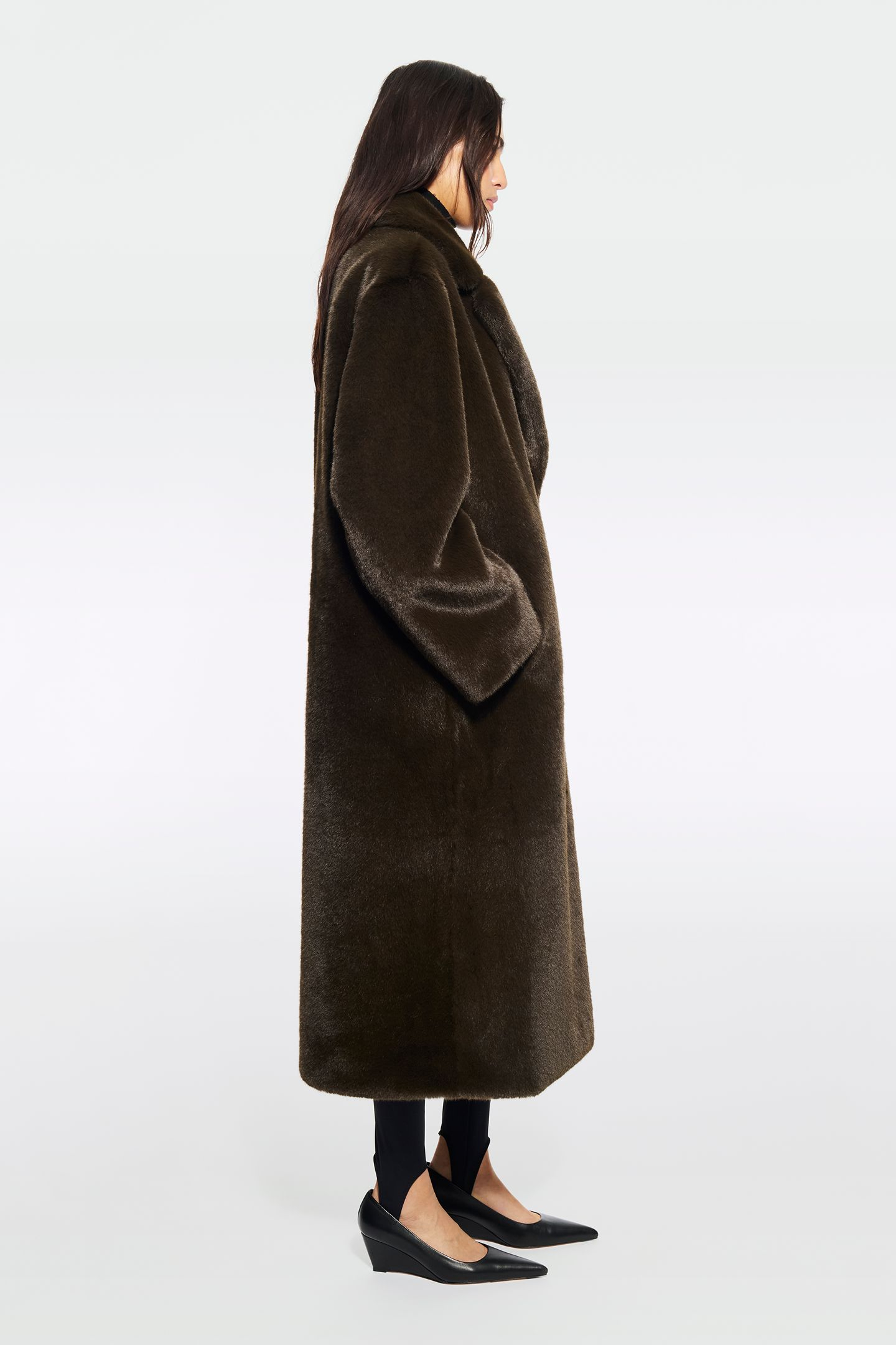 STAND STUDIO | Mira Coat