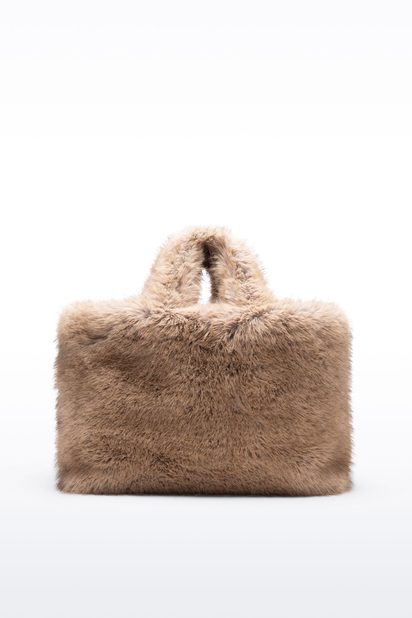 【UPCYCLE×FUR…】ファー バッグ ¥10,000 STAND STUDIO | Livi Fur Tote