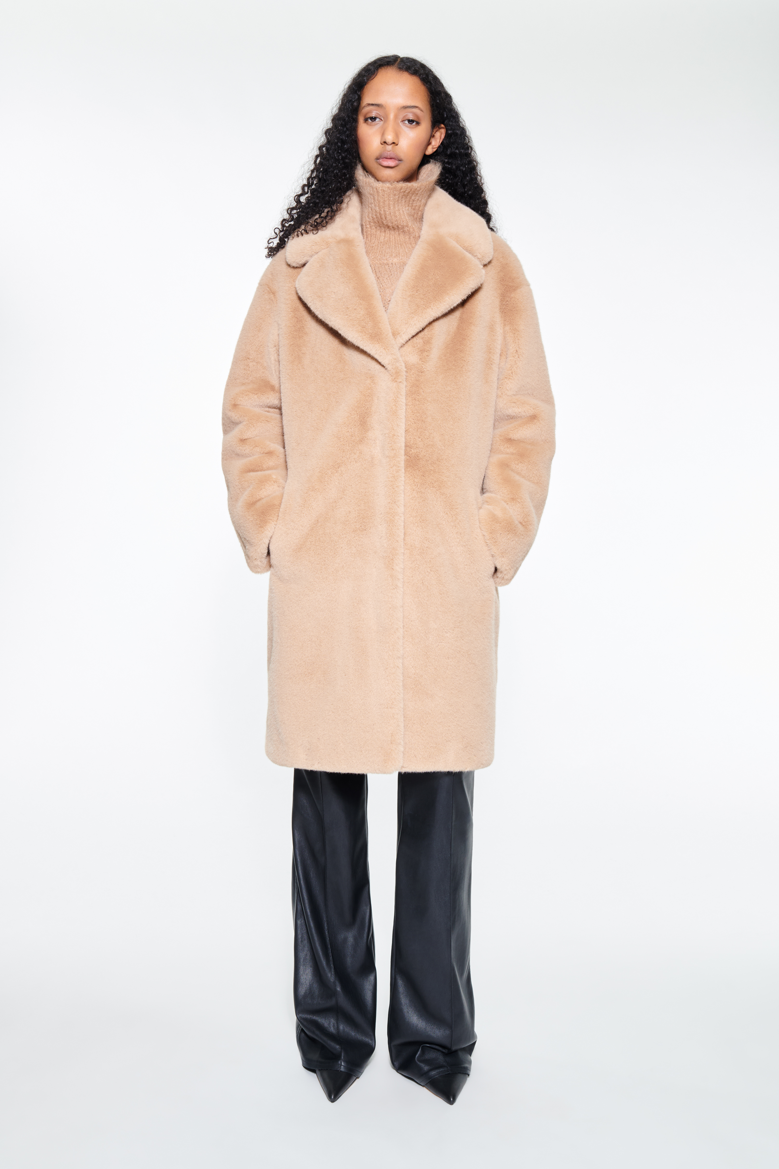 24_5bb2e087a8-61137-9070-10301